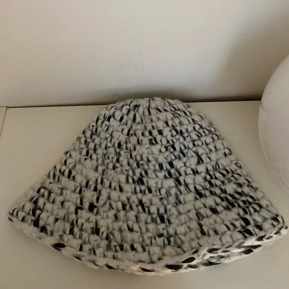 Maiami | Accessories | Maiami Crochet Hat | Poshmark display picture 1